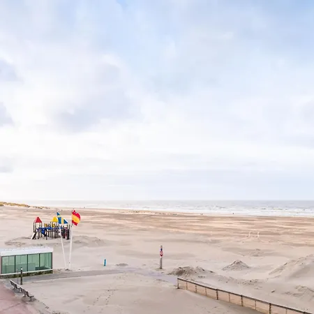 With 2 Bedrooms In Belgium * Oostduinkerke